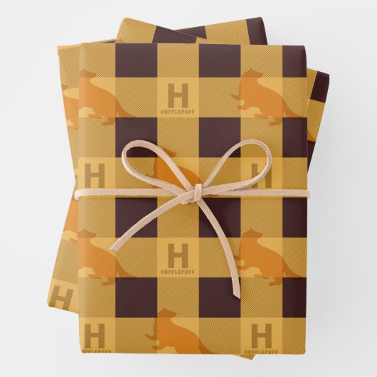 Feuille De Papier Cadeau HUFFLEPUFF™ Check Plaid Motif (En situation)