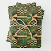 Feuille De Papier Cadeau Impression Kwanzaa Kente (Vert/Or) (En situation)