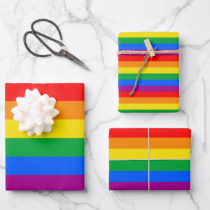 Feuille De Papier Cadeau Indicateur Gay pride traditionnel