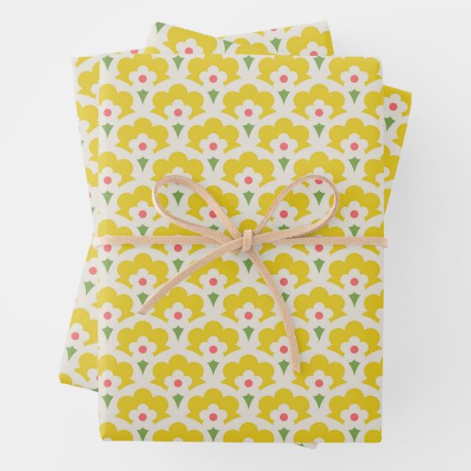 Feuille De Papier Cadeau Jardin Fleur Jaune Retro Motif (En situation)