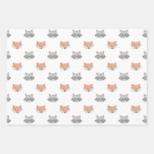 Feuille De Papier Cadeau Joli renard et motif raccoon. Animaux des forêts (Devant 3)