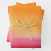 Feuille De Papier Cadeau Jolie aquarelle rose orange (En situation)