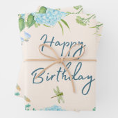 Feuille De Papier Cadeau Joyeuse aquarelle d'anniversaire Hydrangea Fleurs (En situation)