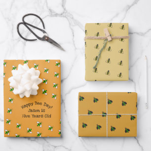 Feuille De Papier Cadeau Joyeux Anniversaire des bourdons de 3