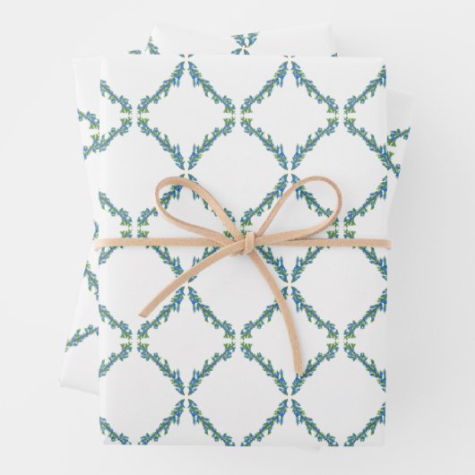 Feuille De Papier Cadeau Juniper Trellis Winter Greens Enveloppement Cadeau (En situation)