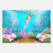 Feuille De Papier Cadeau La célèbre poupée habillée en sirène (Devant 2)