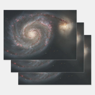 Feuille De Papier Cadeau La galaxie M51 de Whirlpool et sa compagne dans l'