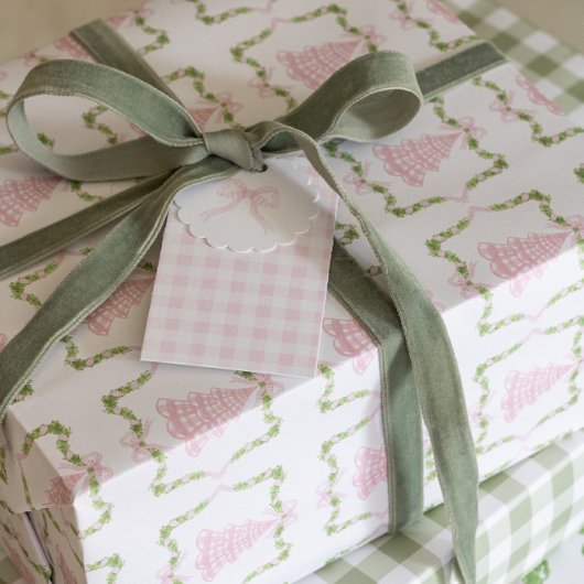 Feuille De Papier Cadeau Les arbres de Noël d'Addy