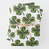 Feuille De Papier Cadeau Lucky Shamrock (En situation)