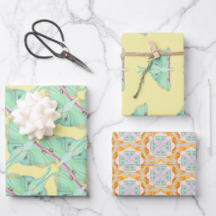Feuille De Papier Cadeau Luna Moth sur jaune