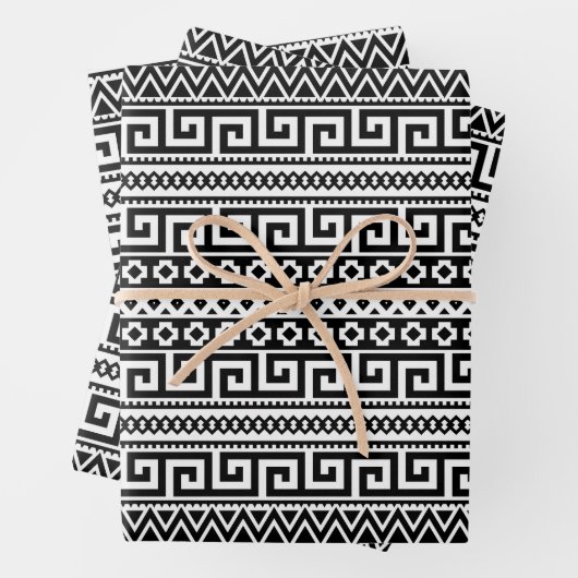 Feuille De Papier Cadeau Luxury Monochrome Ancient Greek Aztec Maze Linear (En situation)
