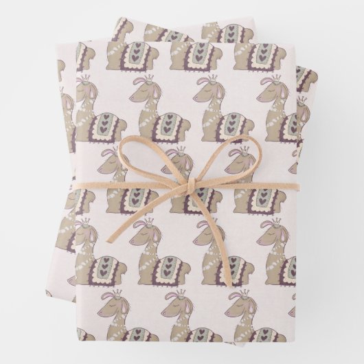 Feuille De Papier Cadeau Mignonne Llama Princesse portant une couronne (En situation)
