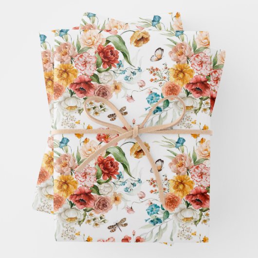 Feuille De Papier Cadeau Modèle floral du jardin (En situation)