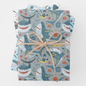 Feuille De Papier Cadeau Moderne Cute Shark Premier deuxième anniversaire F (En situation)
