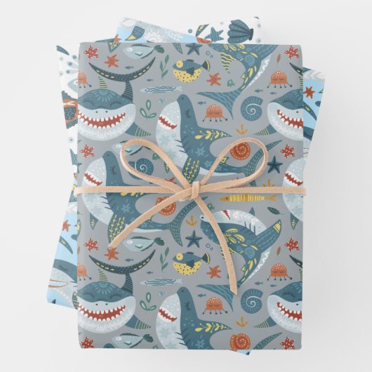 Feuille De Papier Cadeau Moderne Cute Shark Premier deuxième anniversaire F (En situation)