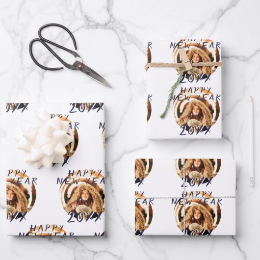 Feuille De Papier Cadeau Moderne Simple Joyeux Nouvel An 2023 Photo (Recto)