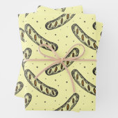 Feuille De Papier Cadeau Motif allemand de saucisses (En situation)