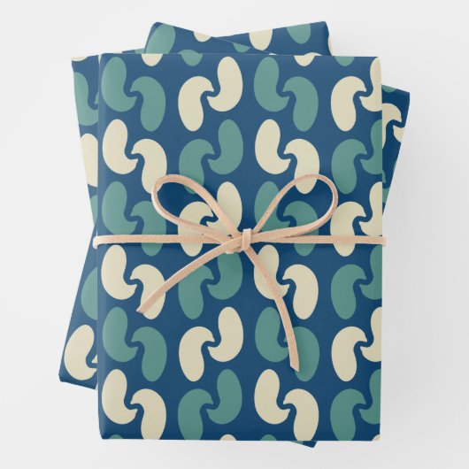 Feuille De Papier Cadeau Motif bleu rétro (En situation)