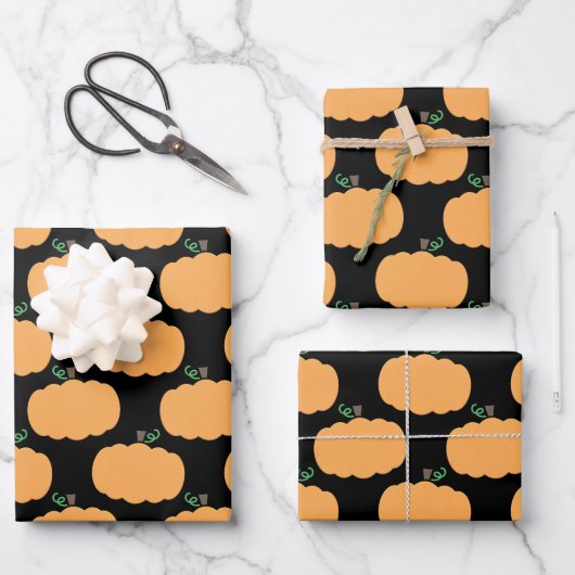 Feuille De Papier Cadeau Motif citrouille en noir (Recto)
