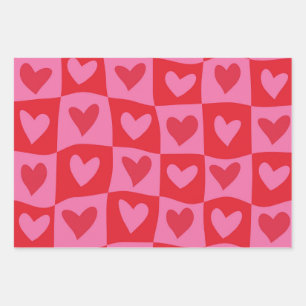 Feuille De Papier Cadeau Motif Cœurs Roses et Rouges Damier Déformé 
