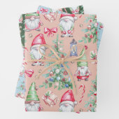 Feuille De Papier Cadeau Motif d'aquarelle moderne Gnome de Noël (En situation)
