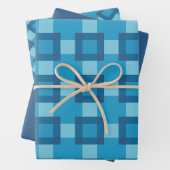 Feuille De Papier Cadeau Motif de bloc de surface géométrique bleu (En situation)