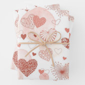 Feuille De Papier Cadeau Motif de coeur (En situation)