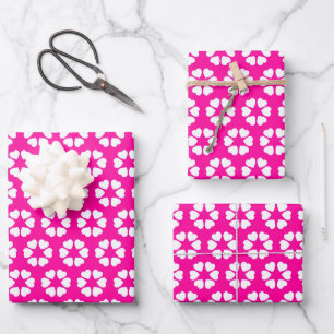 Feuille De Papier Cadeau Motif de coeur rose et blanc