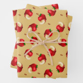 Feuille De Papier Cadeau Motif de fruits à pomme  (En situation)