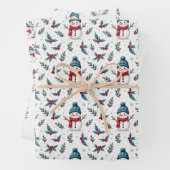 Feuille De Papier Cadeau Motif de neige et de feuillage hivernal joyeux (En situation)