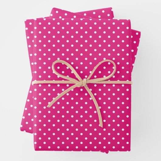 Feuille De Papier Cadeau Motif de points Polka blanc et rose chaud (En situation)
