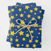 Feuille De Papier Cadeau Motif d'étoiles (En situation)