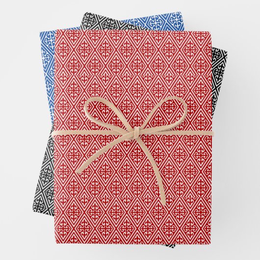 Feuille De Papier Cadeau Motif diamant, rouge, noir/blanc et bleu Cobalt (En situation)