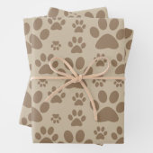 Feuille De Papier Cadeau Motif Empreinte de patte Brown (En situation)