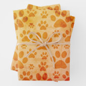 Feuille De Papier Cadeau Motif Empreinte de patte russe (En situation)