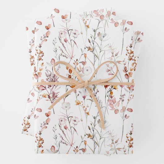 Feuille De Papier Cadeau Motif Fleur sauvage rustique (En situation)