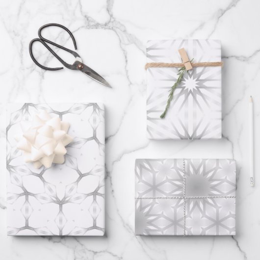 Feuille De Papier Cadeau Motif géométrique blanc et argenté (Recto)