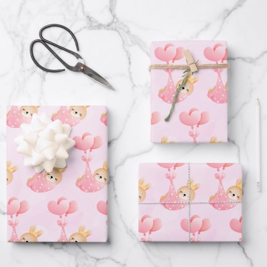 Feuille De Papier Cadeau Motif mignon avec lapin bébé dans une couverture d (Recto)