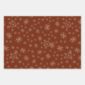 Feuille De Papier Cadeau Motif moderne Snowflake Monogramme rouge et vert (Devant 2)