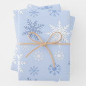 Feuille De Papier Cadeau Motif Snowflake (En situation)
