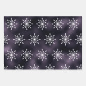 Feuille De Papier Cadeau Noël aux flocons blancs violets (Devant 2)