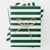 Feuille De Papier Cadeau Noël vert & blanc rayé (En situation)