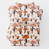 Feuille De Papier Cadeau Orange Champignons Automne Motif d'automne (En situation)