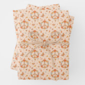 Feuille De Papier Cadeau Orange Peace Floral (En situation)