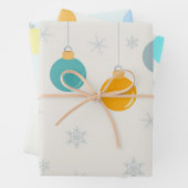 Feuille De Papier Cadeau Ornements de Noël (En situation)