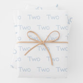 Feuille De Papier Cadeau Pastel Blue Deux Ans (En situation)