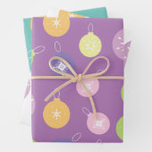 Feuille De Papier Cadeau Pastel Noël Ornements Snowflakes Motif (En situation)