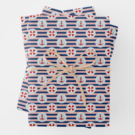 Feuille De Papier Cadeau Patterns de Nautical Stripes and Dots (En situation)