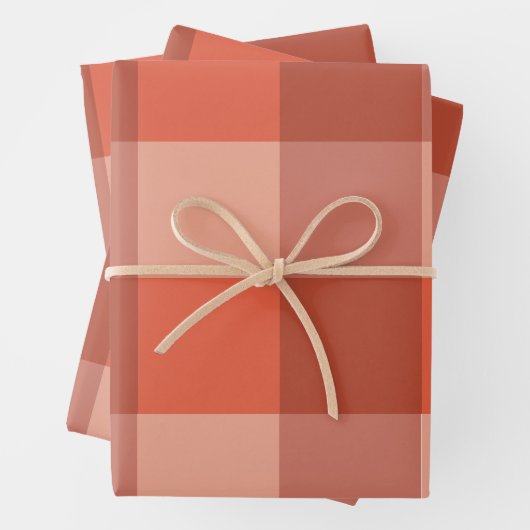 Feuille De Papier Cadeau Peach Fuzz Orange Checkerboard Motif (En situation)