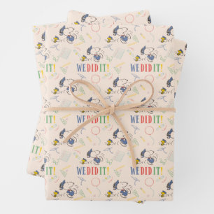 Feuille De Papier Cadeau Peanuts Snoopy Woodstock Nous avons réussi Diplômé